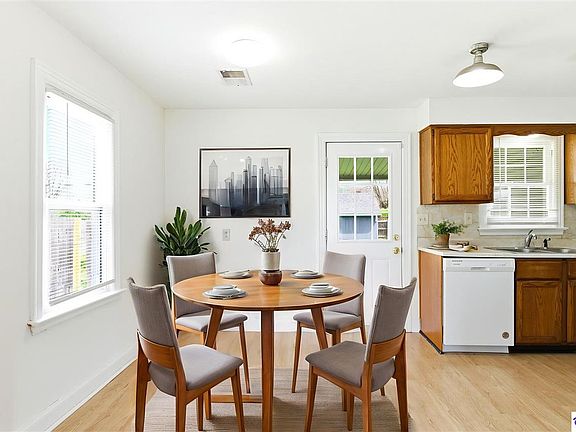 5th image of 7495 Virginia Ave