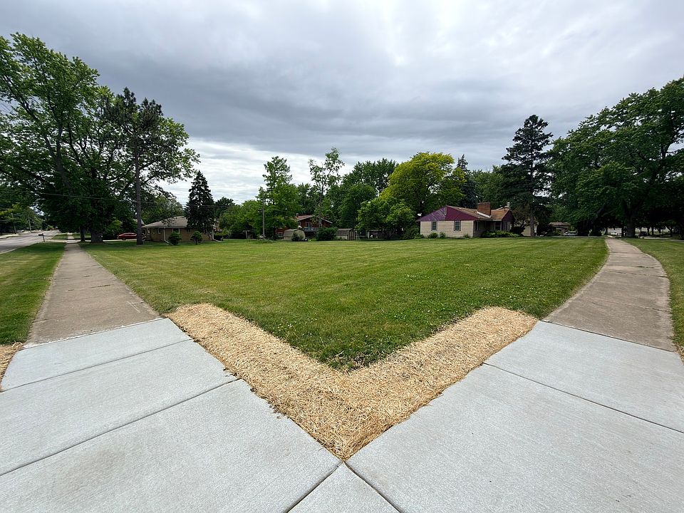 1st image of 2115 Cherry Ave