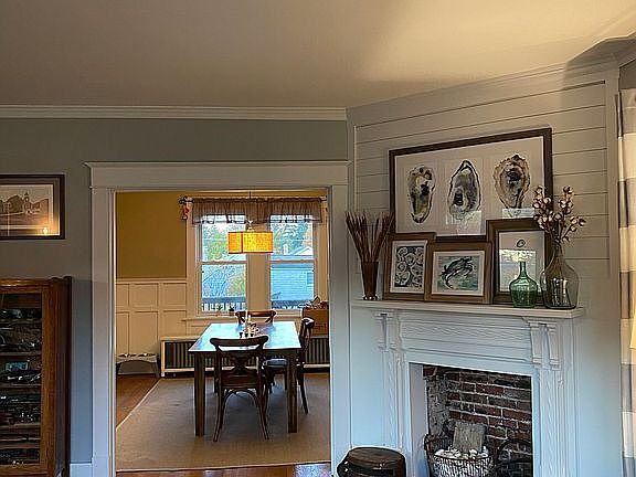 Living room fireplace detail