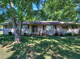 233 John Hand Dr, Cedartown, GA 30125