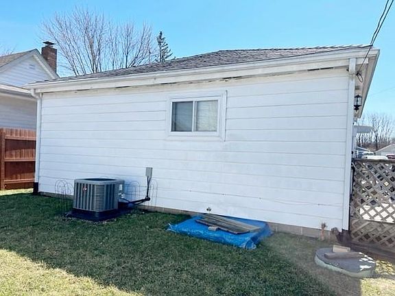 4th image of 4158 Hoyt Ave