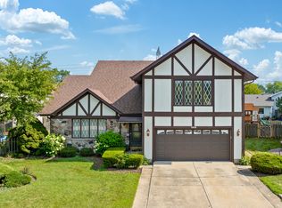 1309 N Saddle Row, Addison, IL 60101