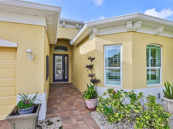 3rd image of 316 Siena Vista Pl