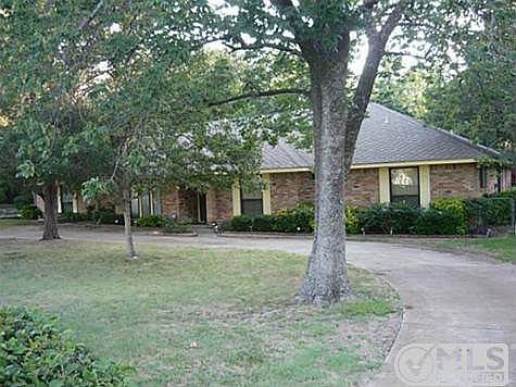 2nd image of 307 Royal Oak Dr