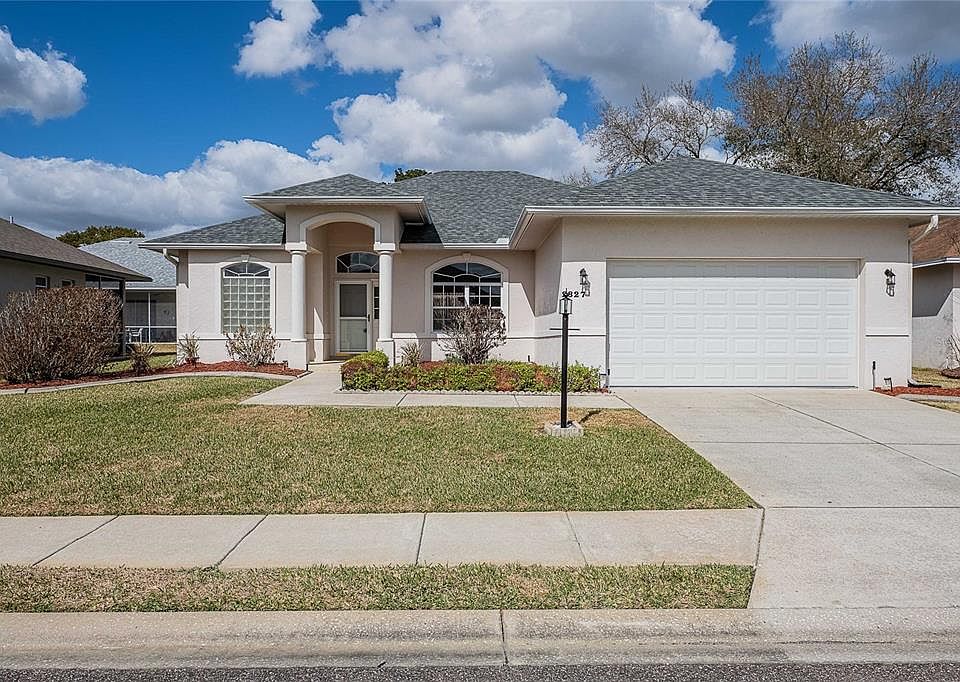 1st image of 2827 Shaughnessy Way