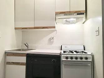 Rented by Jeffrey Mosczyc, LREB