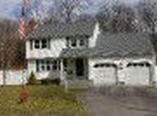 61 Twin Coves Rd, Madison, CT 06443