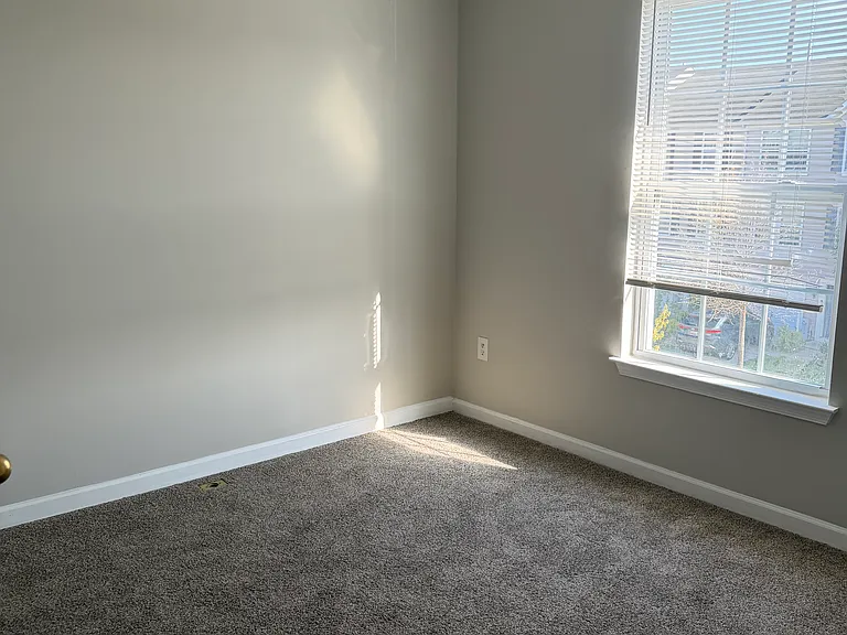 9899 Decatur Rd — Photo 17