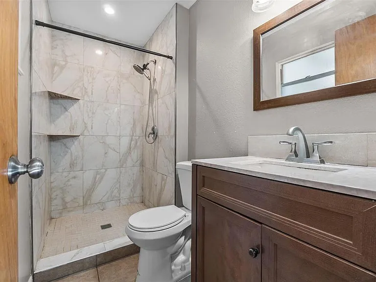 122 Gordon Dr — Photo 23