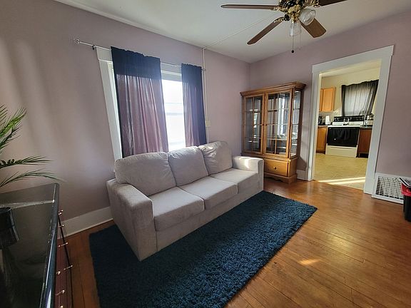 4th image of 2130 12th St