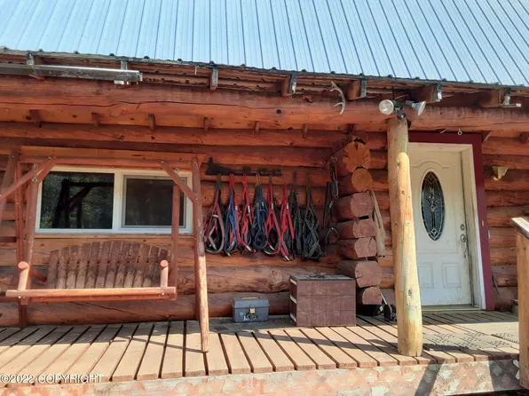 1015 Pringle Rd, Tok, AK 99780