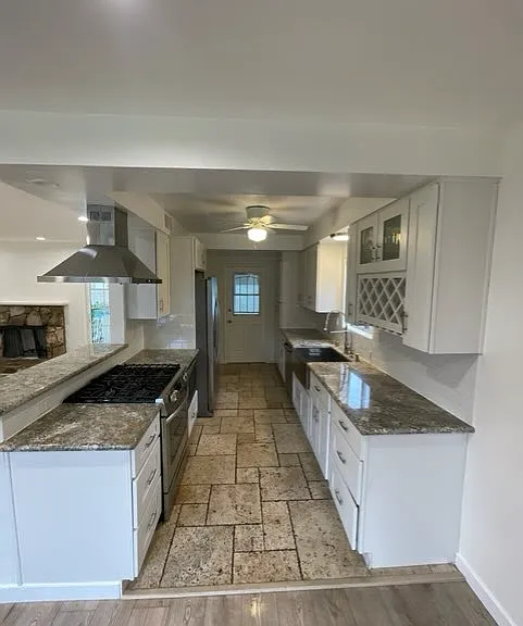 10838 Dempsey Ave — Photo 7