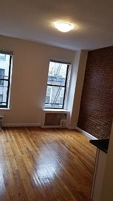 3rd image of 232 E 78th St #3D