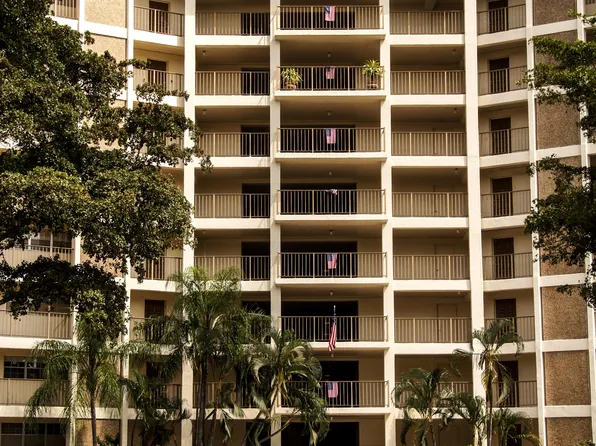 3090 N Course Dr APT 208, Pompano Beach, FL 33069
