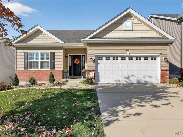 439 Dusty Brook Dr, O'Fallon, MO 63366