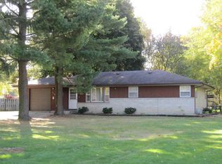 1703 Hackberry Ln, Machesney Park, IL 61115