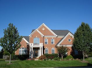 18827 Farnham Ct, Leesburg, VA 20176