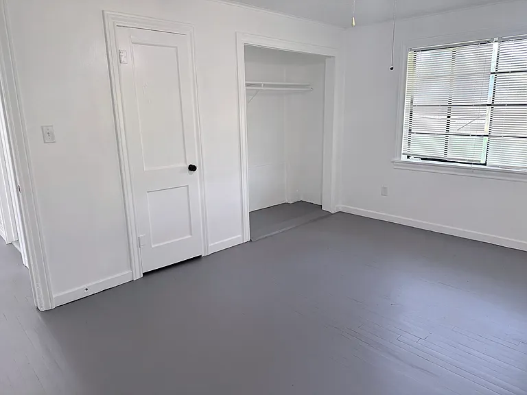 1111 Alvin Ave — Photo 17