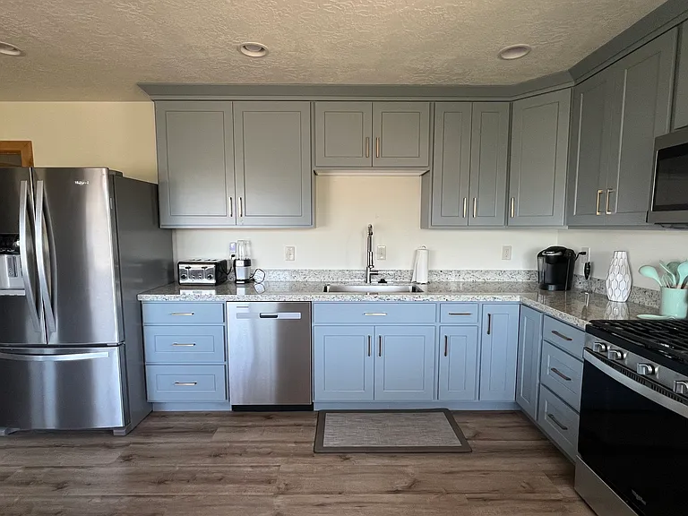 6413 N Countryside Cir — Photo 2