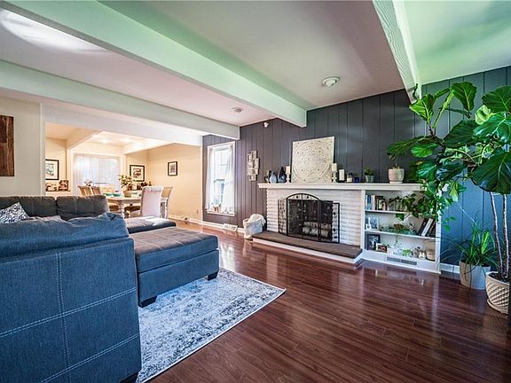 2nd image of 3741 Meadowbrook Blvd