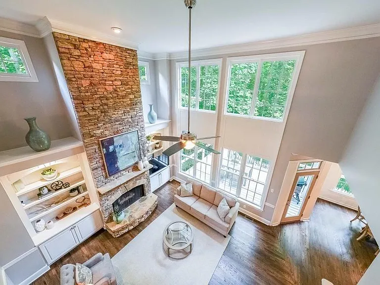 120 Heritage Ct — Photo 13
