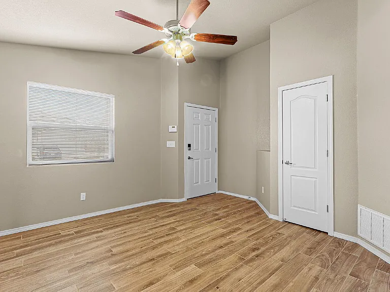 7224 Dust Storm Ln — Photo 3