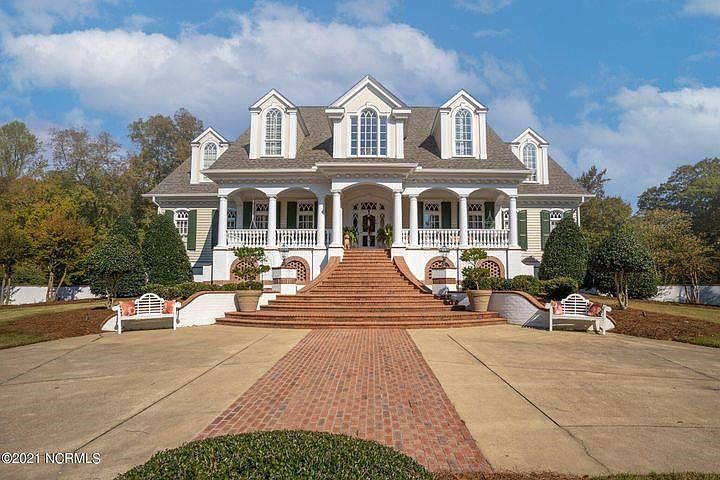 1st image of 100 Island Ct