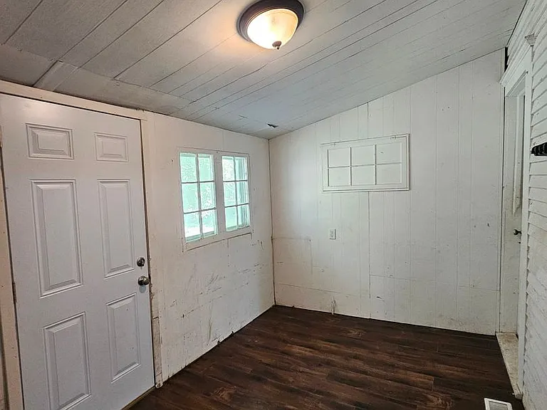 2503 N Delaware Ave — Photo 21