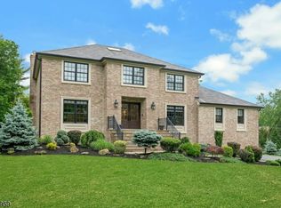 1 Tomalyn Hill Rd, Montville, NJ 07045
