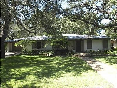 1st image of 511 Larkwood Dr