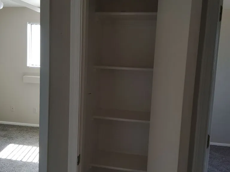 Mammoth Apartments — Photo 24