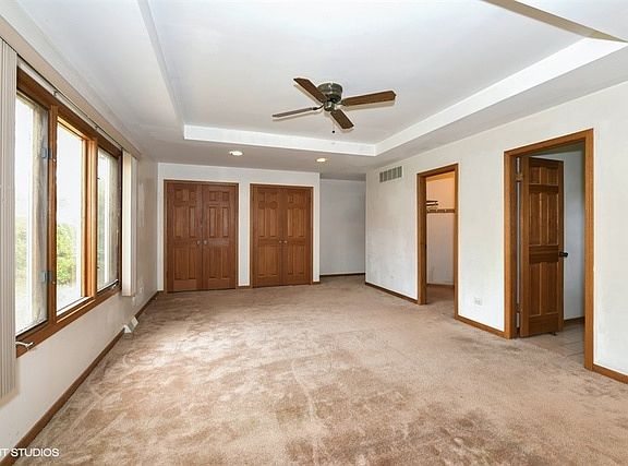 5th image of 3122 Whispering Oaks Ln