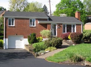 5082 S Passage Dr, Pittsburgh, PA