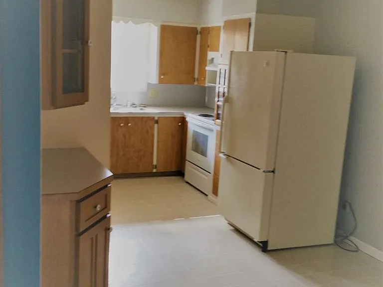 403 Highway 405b Ave — Photo 9