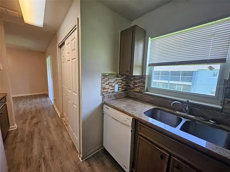 4136 Pershing Pointe Pl #4 — Photo 10
