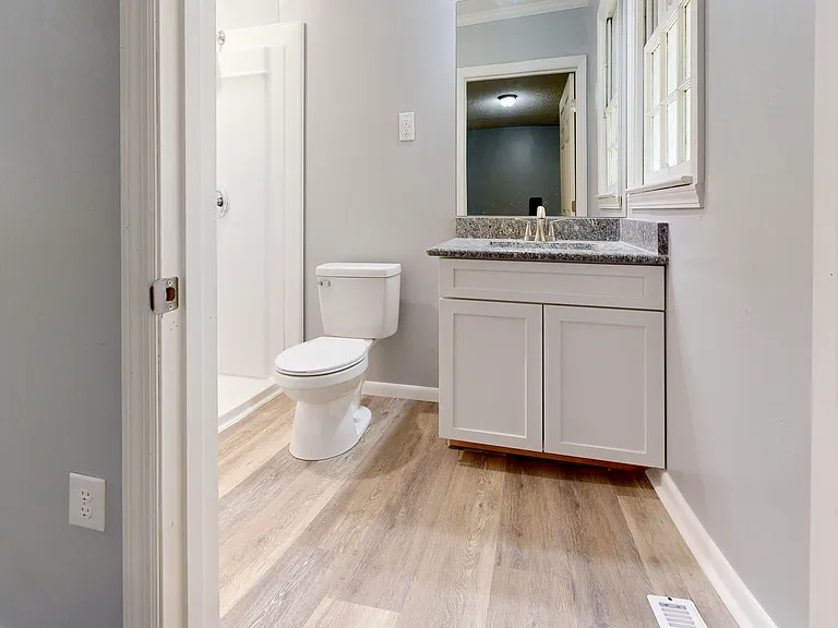 1001 Darling Ave — Photo 23