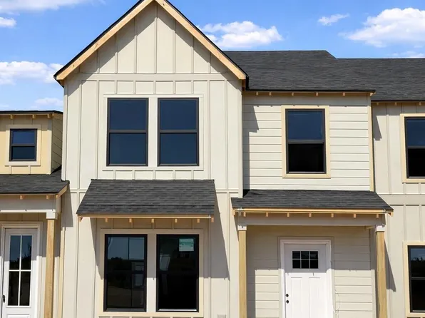 6636 Monarch Cir #59, Hixson, TN 37343