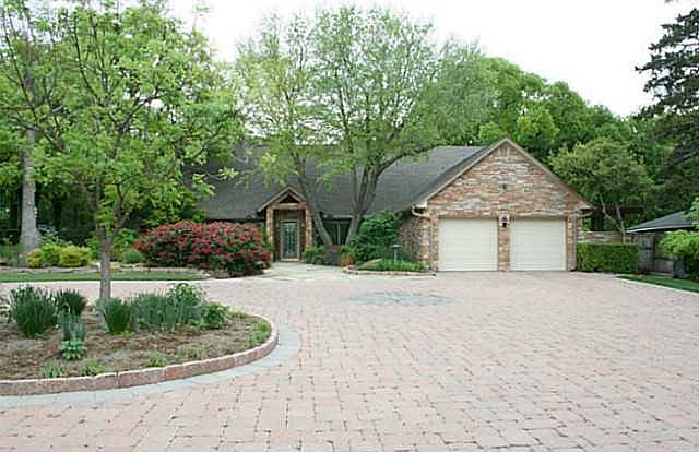 1st image of 2610 N Eagle Ln