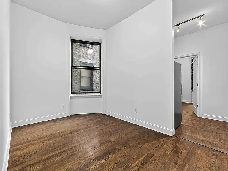 209 W 107th St #1W — Photo 11