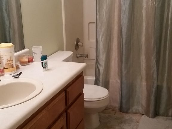 3rd image of 609 Chana Way