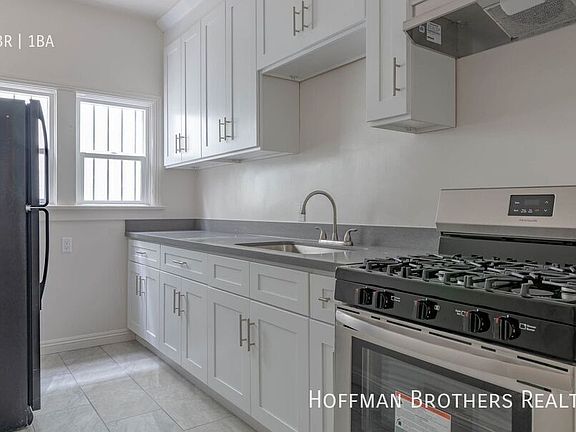 3rd image of 404 N Coronado St APT 108