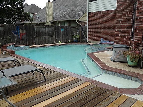 5th image of 1910 Wynridge Dr