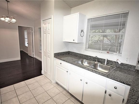New Granite Counters & Closet Pantry