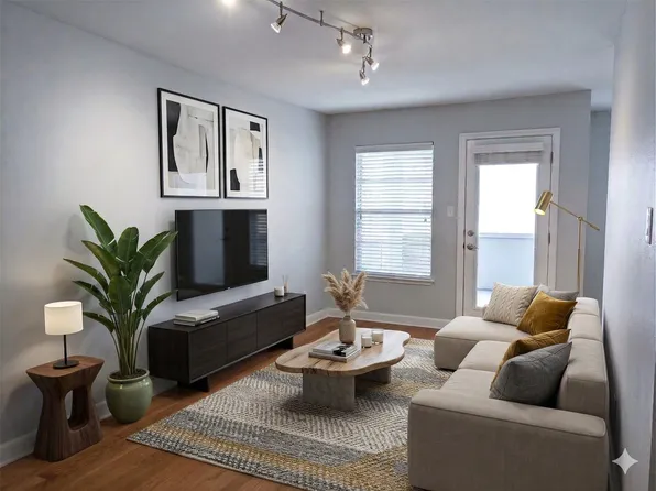 2020 S Congress Ave APT 1318, Austin, TX 78704