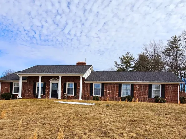834 Glade Creek Rd, Woodlawn, VA 24381