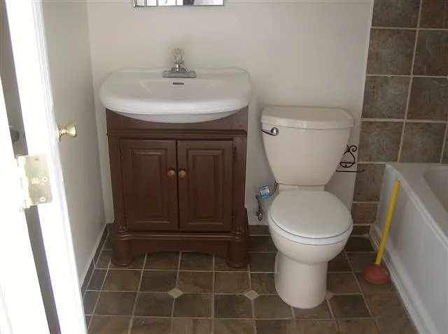 4207 N 74th Dr — Photo 10