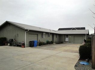 1476 Kellenbeck Ave, Grants Pass, OR 97527