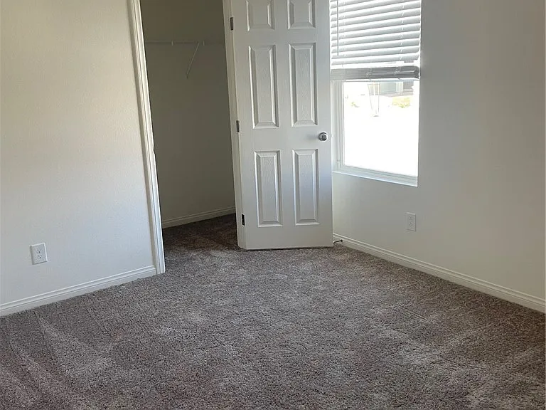 10861 River Junction Ave — Photo 7