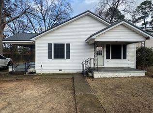 2805 18th Ave, Northport, AL 35476