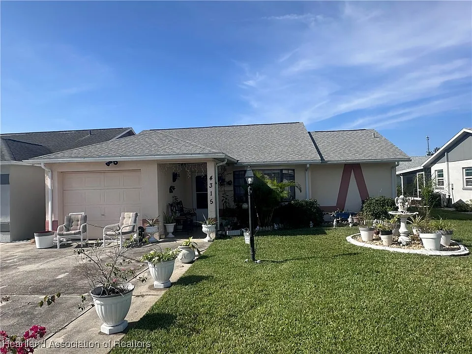 4315 Vantage Cir
